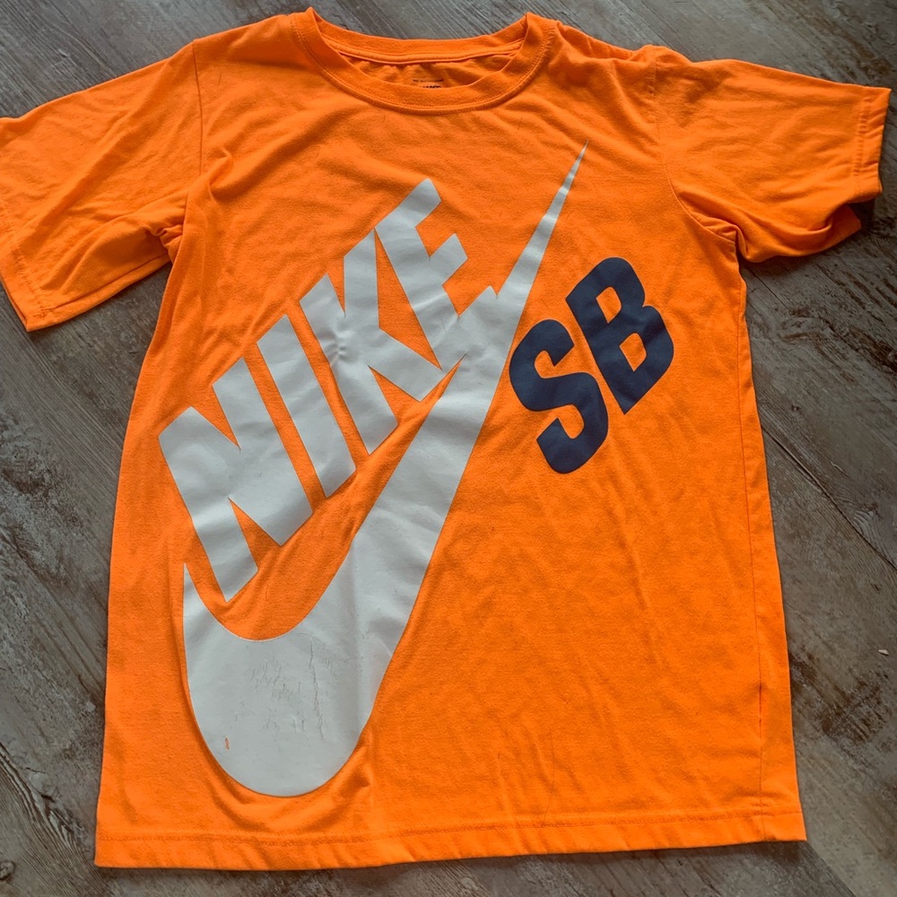 Nike graphic tee